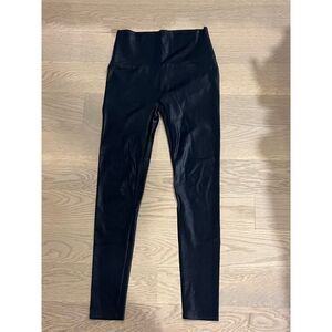 K-Deer Women's Shimmery Black Yoga Leggings Size S Activewear